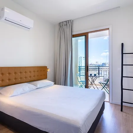 Cityscape Charm Apartment